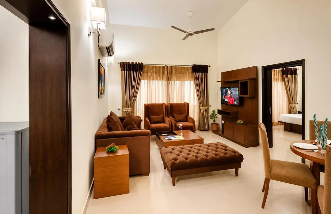 The Golden Suites & Spa, Calangute, 5 Mins Odd Drive To The Beach-1