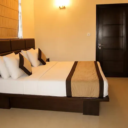 The Golden Suites & Spa, Calangute, 5 Mins Odd Drive To The Beach-3